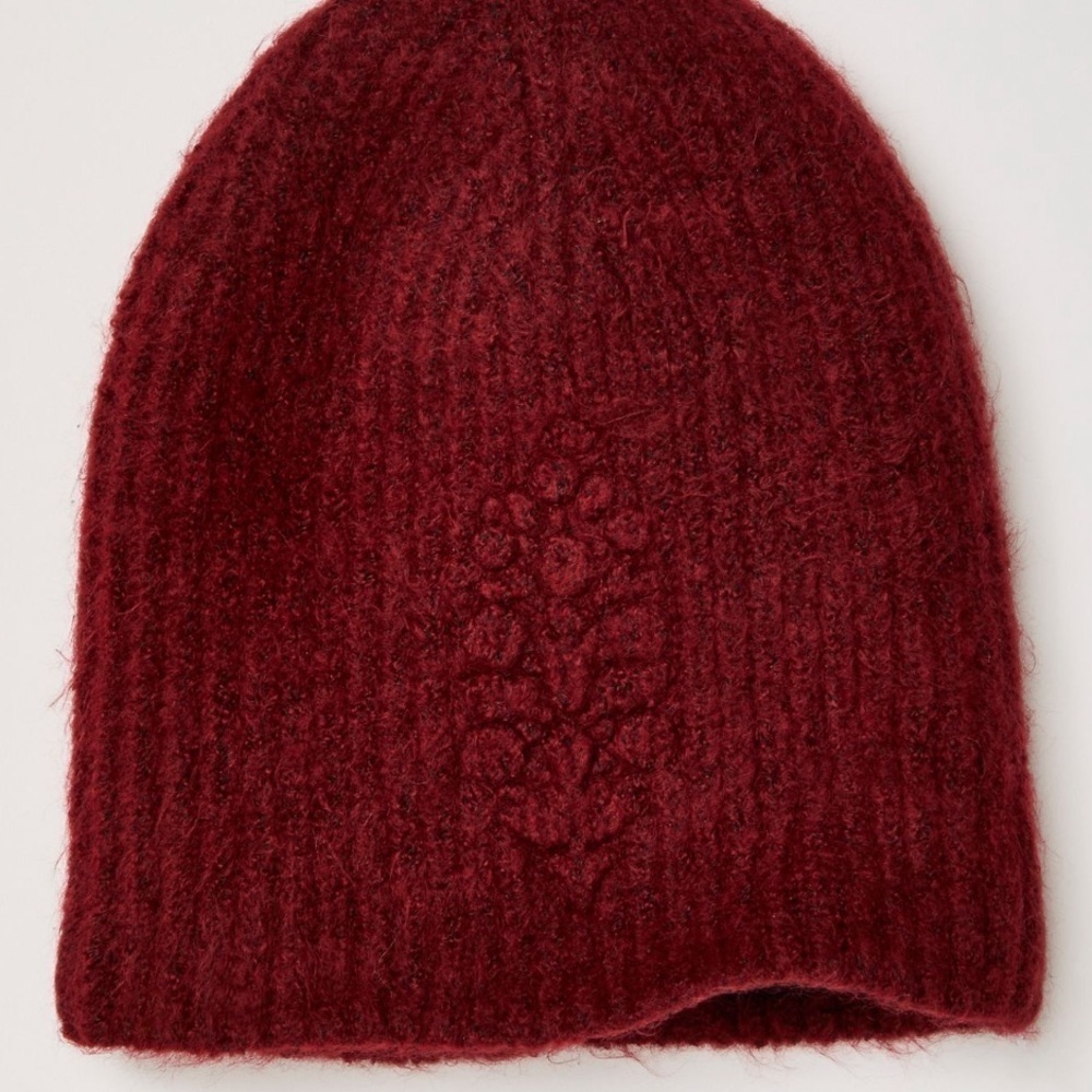 NWT Free People Major Mogul Buti Beanie in Wine